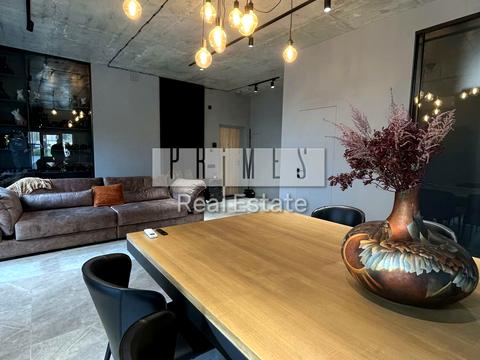 комерційна за адресою Андрія Верхогляда вул. (Михайла Драгомирова), 19-Б