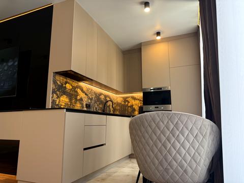 квартира за адресою Салютна вул., 2к22