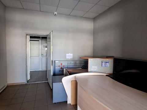 комерційна за адресою Вікентія Хвойки вул., 12