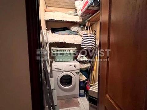 квартира за адресою Старонаводницька вул., 8