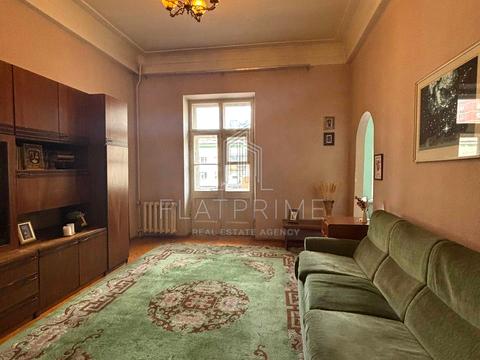 квартира за адресою Велика Васильківська вул. (Червоноармійська), 132