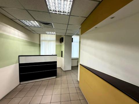 комерційна за адресою Дмитрівська вул., 75