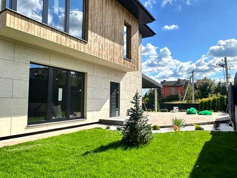 будинок за адресою Вишнева вул.