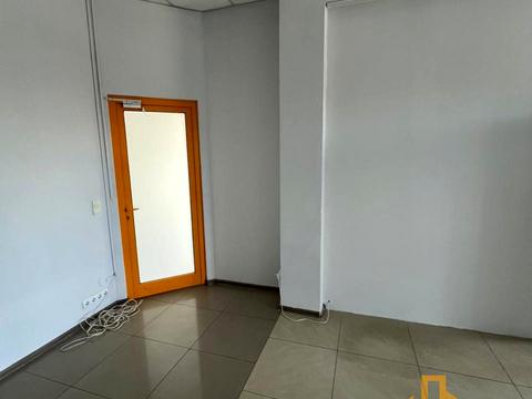 комерційна за адресою Краснодонців, 141
