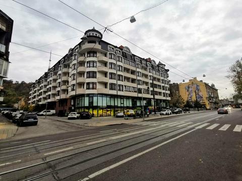 комерційна за адресою Богдана Хмельницького вул., 70