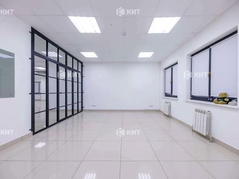 комерційна за адресою Алчевських вул. (Артема), 34б