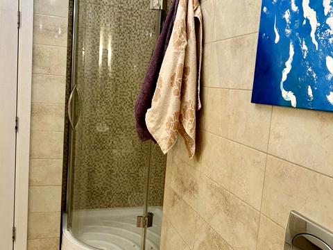 квартира за адресою В'ячеслава Чорновола вул., 27