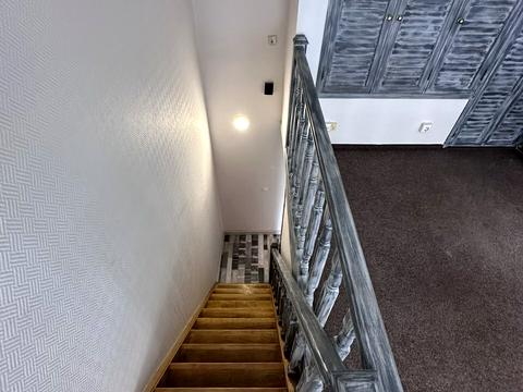 комерційна за адресою Богдана Хмельницького вул., 32