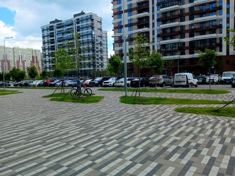 коммерческая по адресу Олександра Олеся ул., 18