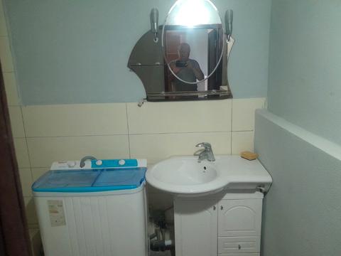 комерційна за адресою Універсальна вул., 7