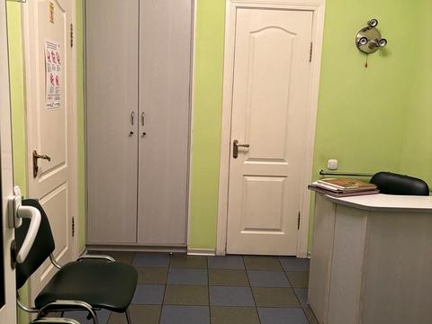 комерційна за адресою Лесі Українки бульв., 15