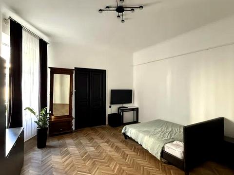 квартира за адресою Гетьмана Петра Дорошенка вул. (), 56