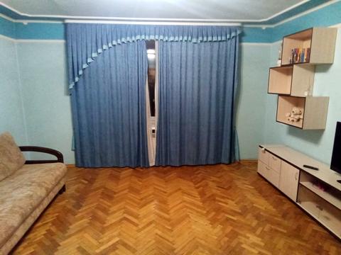 квартира за адресою Героїв полку "Азов" вул. (Маршала Малиновського), 11