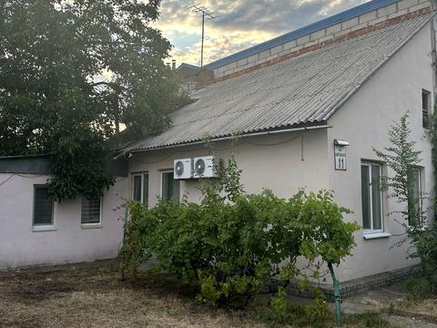 будинок за адресою Романтична вул. (Адмірала Макарова), 11