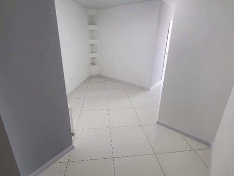 квартира за адресою Тролейбусна вул., 4