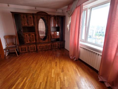 квартира по адресу Ревуцкого ул., 42-А