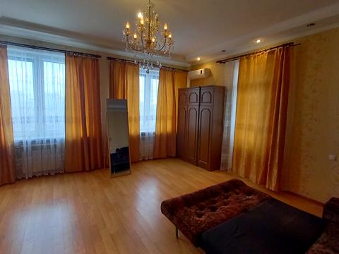 квартира за адресою Срібнокільська вул., 3-Б