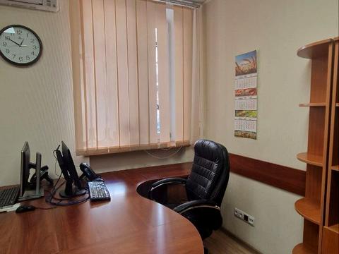 комерційна за адресою Маразліївська вул., 8