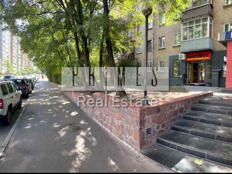 комерційна за адресою Богданівська вул., 1