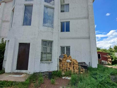 комерційна за адресою Цегельна вул., 50