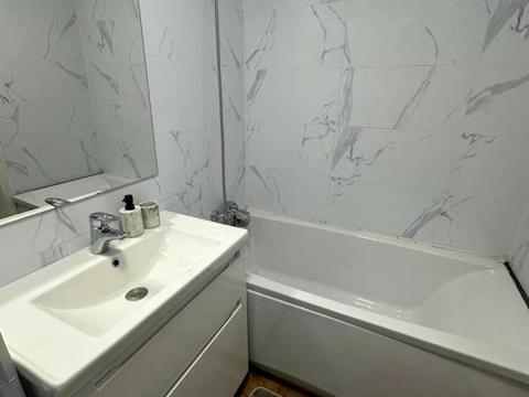 квартира по адресу Ильфа и Петрова ул., 63/1