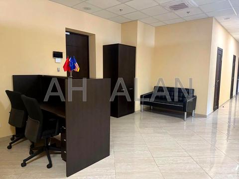 коммерческая по адресу Михаила Грушевского ул., 9