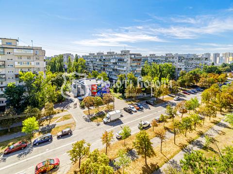 квартира за адресою Ореста Левицького вул. (Академіка Курчатова), 3