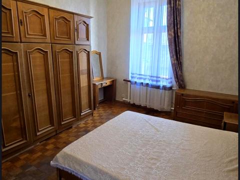 квартира за адресою Базарна вул., 21