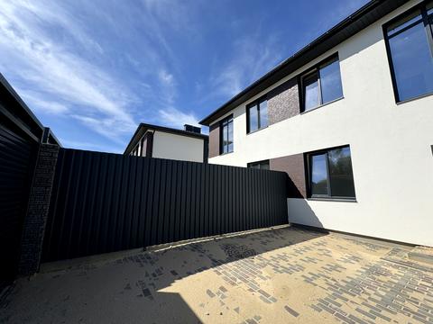 будинок за адресою смт. Гостомель, Дніпровська вул. (Калініна), 48