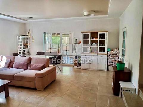 будинок за адресою Енергетиків вул.