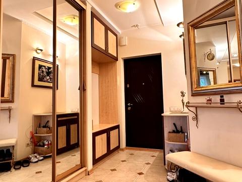 квартира за адресою Дніпровська набережна вул., 26