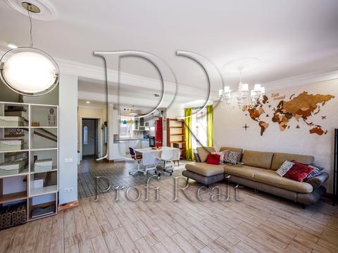 будинок за адресою Прорізна вул.