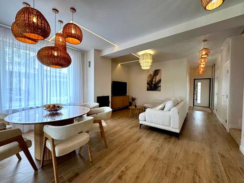 дом по адресу Львовская ул.