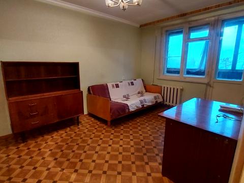 квартира за адресою Зодчих вул., 74