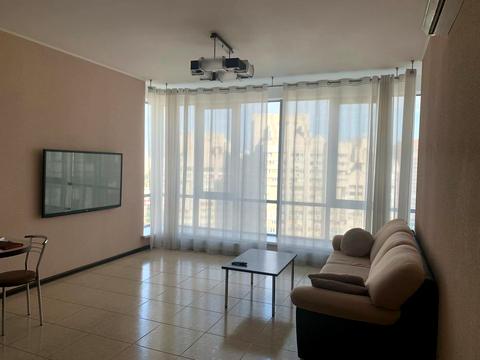 квартира за адресою Дніпровська набережна вул., 14-А