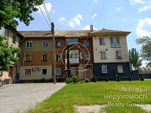 квартира за адресою Єсеніна, 1