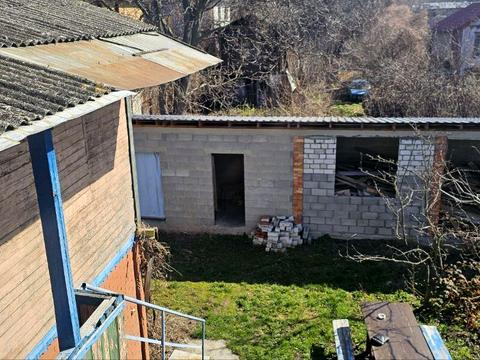 будинок за адресою вул. Садова 202, 8