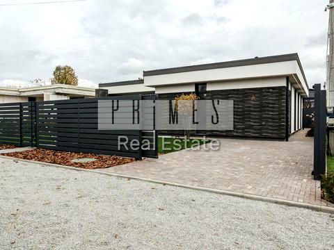 будинок за адресою Довженка вул.