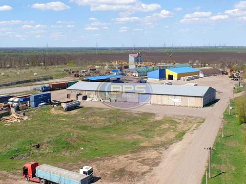 комерційна за адресою Залізничників вул., 1