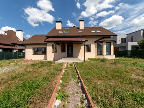 будинок за адресою Назарія Яремчука