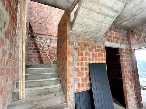 дом по адресу Степана Бандеры ул.