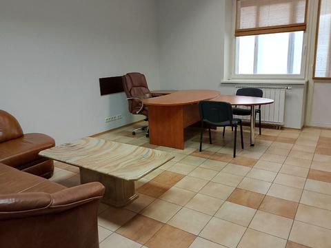 комерційна за адресою Володимира Івасюка просп. (Героїв Сталінграду), 8