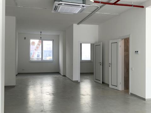 комерційна за адресою Угорська вул., 14к