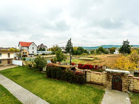 комерційна за адресою Риболовецька вул., 1
