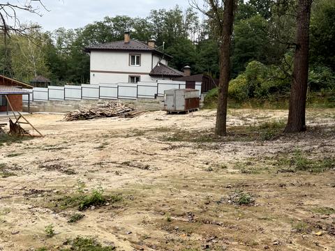 участок по адресу Польова
