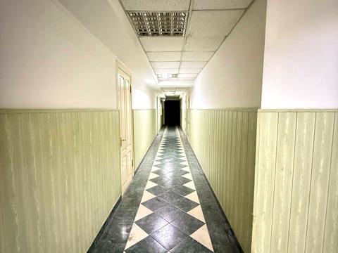 комерційна за адресою Леваневців вул., 10