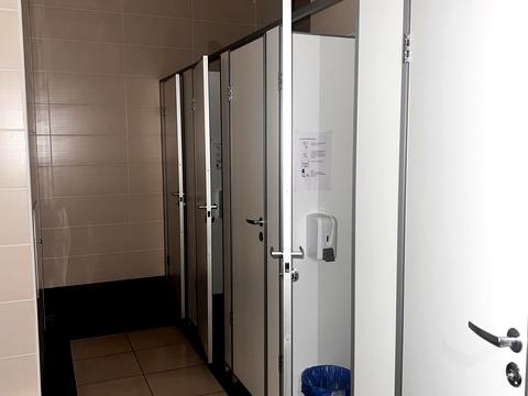 комерційна за адресою 23 Серпня вул., 33а