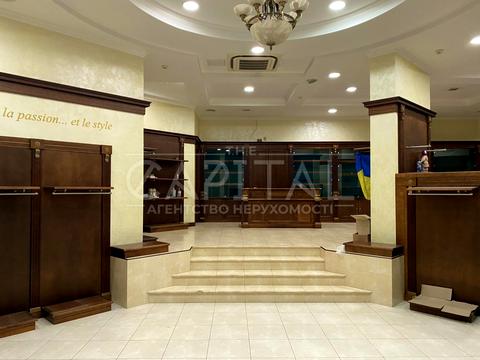 комерційна за адресою Микільсько-Слобідська вул., 4-Г
