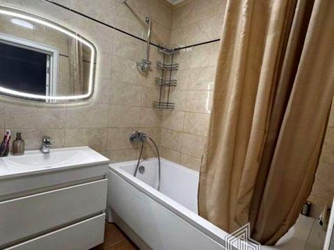 квартира за адресою Зарічна вул., 3-А