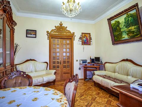 квартира за адресою Богдана Хмельницького вул., 27/1